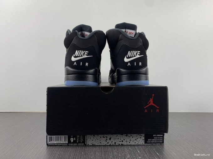 One Kick Black 5 Retro (2016) Jordan Metallic 845035-003 0731